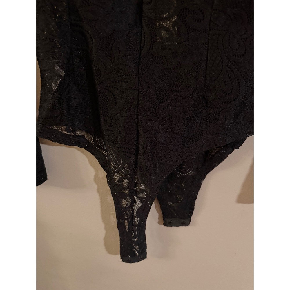 Chocolate USA Womens Black Lace Long Sleeve V-Neck Bodysuit Medium NWT - Picture 6 of 8